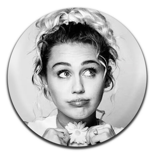 Miley Cyrus Pop Rock Singer 00's 25mm / 1 Inch D-pin Button Badge