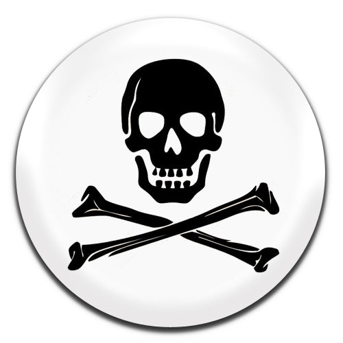 Skull & Crossbones White Pirate Novelty 25mm / 1 Inch D-pin Button Badge