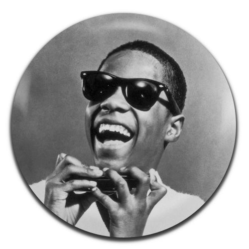 Stevie Wonder Black & White Soul Pop Singer 25mm / 1 Inch D-pin Button Badge